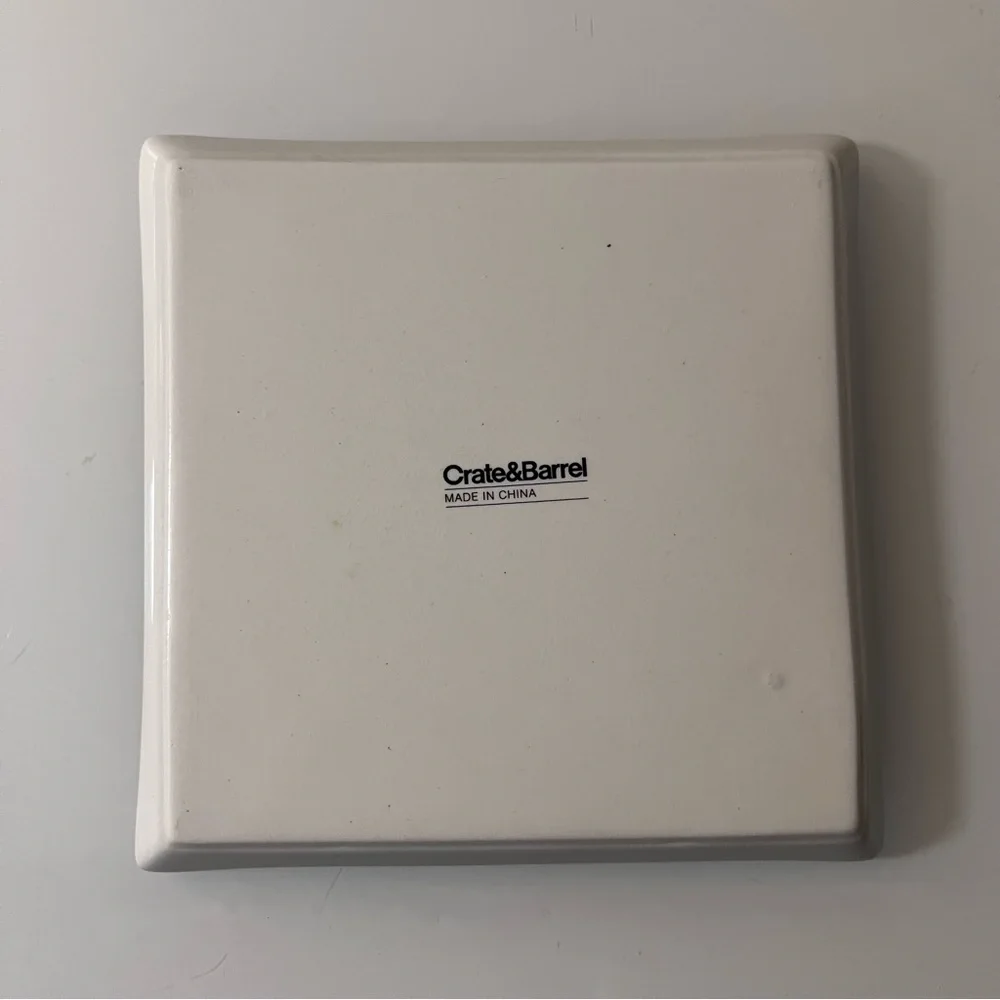 Crate & Barrel • “Road‎ trip” Washington DC Plate